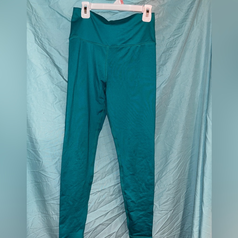 Pretty turquoise leggings